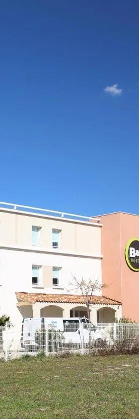 B&B HOTEL Marseille Aéroport Saint-Victoret，位于Saint-Victoret的酒店