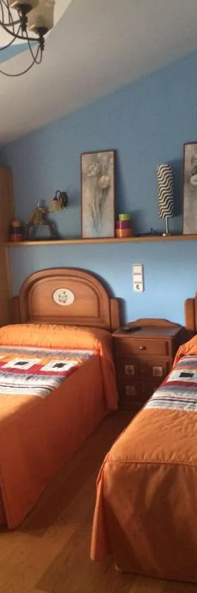 Hostal Monica，位于Cilleruelo de Bezana的酒店