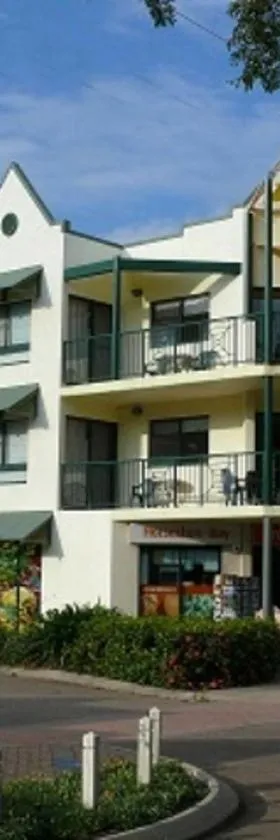 磁岛日落公寓式酒店，位于霍斯舒湾的酒店
