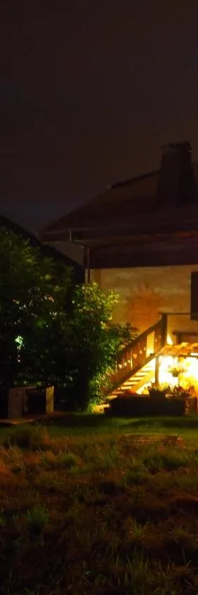 朱莉住宿加早餐旅馆 ，位于托隆的酒店