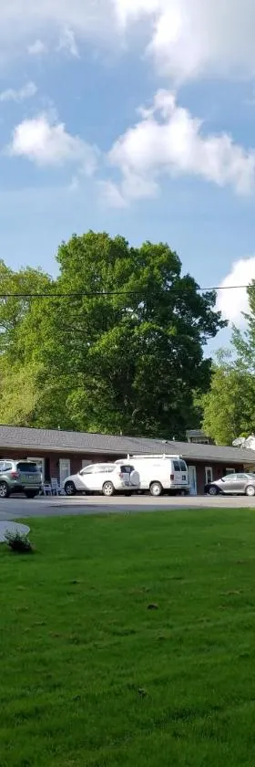 罗斯洛伊汽车旅馆，位于温泉城的酒店
