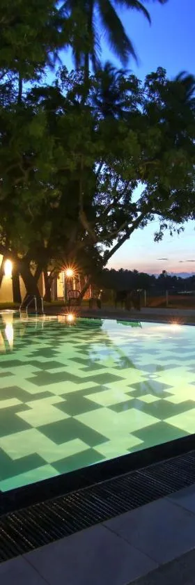 Jade Green Hotel Hambantota，位于汉班托塔的酒店