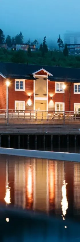 Örnsköldsviks Gästhamn，位于恩舍尔兹维克的酒店
