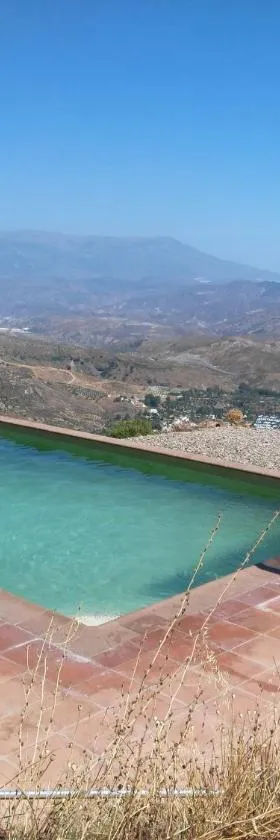 Casitas El Paraje de Berchules，位于贝尔楚勒斯的酒店