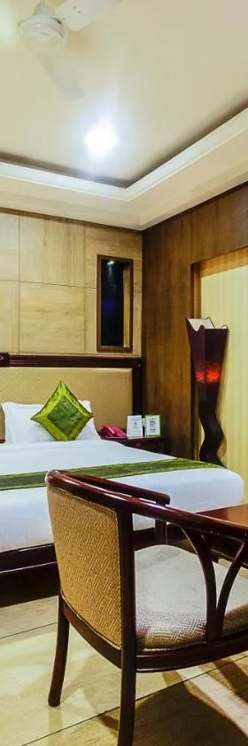 Treebo Shivani，位于印多尔的酒店