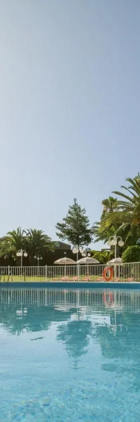 伊伦尼安拉斯洛马斯酒店，位于梅里达的酒店