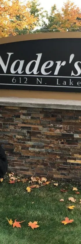 Nader's Motel & Suites，位于拉丁顿的酒店