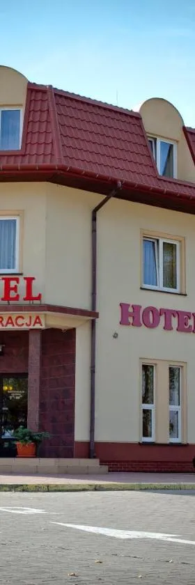 Hotel Restauracja Leliwa，位于普热沃斯克的酒店