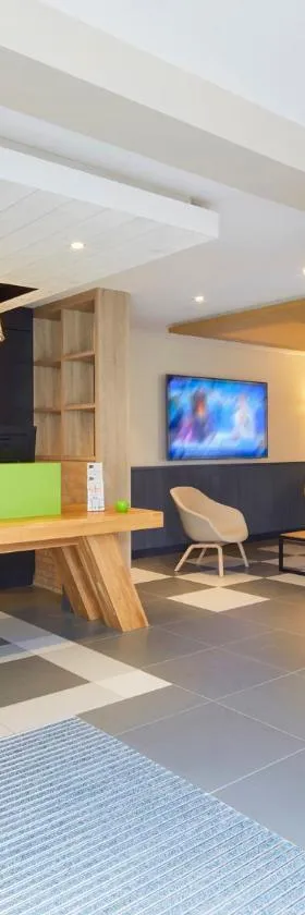 勒芒阿纳奇钟楼酒店，位于阿纳齐的酒店