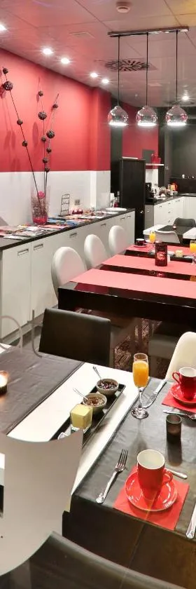 月亮酒店，位于圣尼古拉的酒店