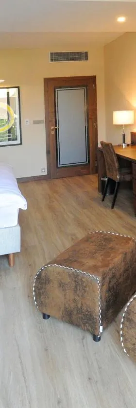 Hotel Kramer，位于奥帕瓦的酒店