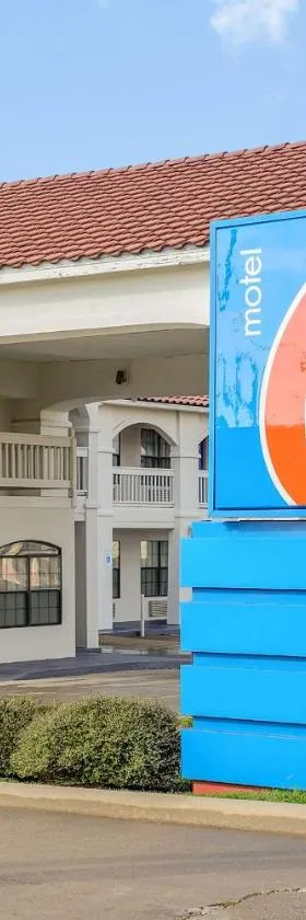 Motel 6-Canton, TX，位于坎顿的酒店