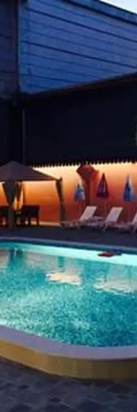 Family Hotel Relax，位于斯特雷尔恰的酒店