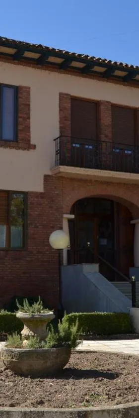 Hotel Villegas，位于巴伦西亚德东胡安的酒店
