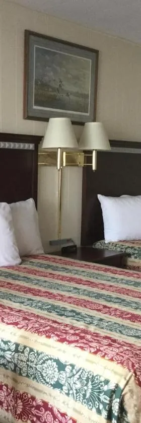 Inn Town Motel，位于Waupun的酒店
