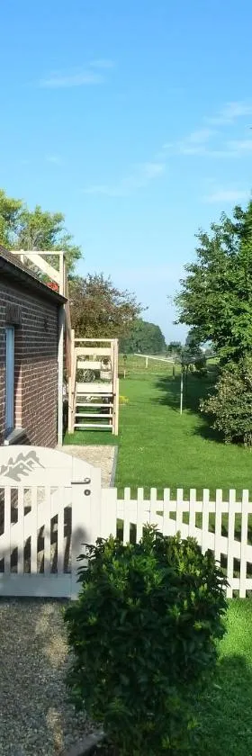 Entre monts et collines B&B et spa en option，位于Mont-de-l'Enclus的酒店