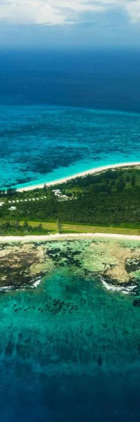 Bird Island Seychelles - Private Island Villas，位于伯德岛的酒店