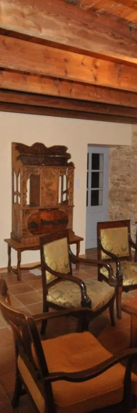 Chez Gérard，位于Saint-Martin-Lars-en-Sainte-Hermine的酒店