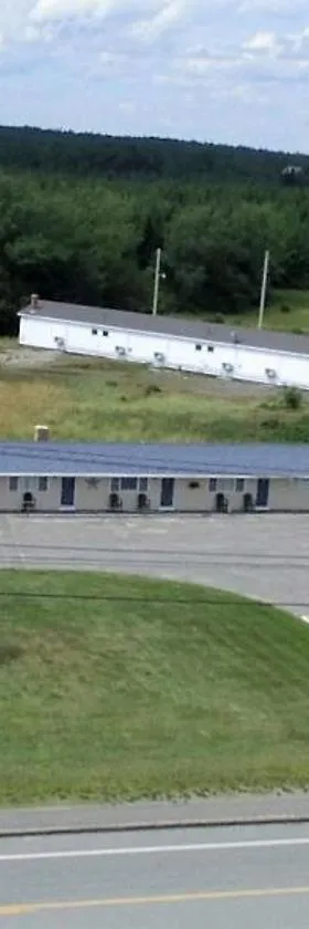 The Bluebird Motel Maine，位于Machias的酒店