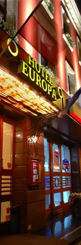 欧罗巴酒店，位于卡利什的酒店