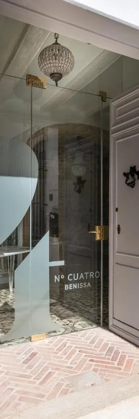 Boutique B&B Número Cuatro，位于贝尼萨的酒店