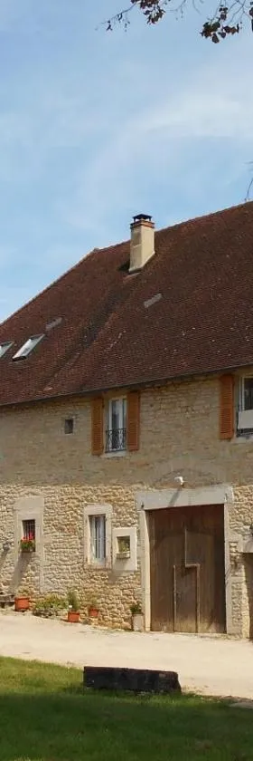 La Ferme De Montard，位于Montmorot的酒店