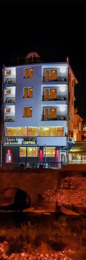 Central Guest Rooms，位于阿塞诺夫格勒的酒店