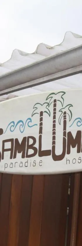 Samblumba Hostel Trindade，位于特林达德的酒店