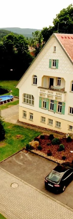 Penzion Jungmannova，位于Šluknov的酒店