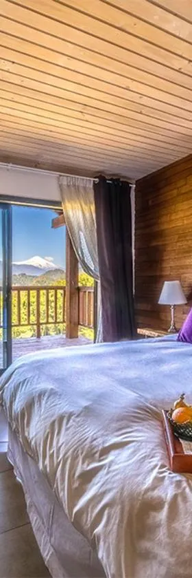 Kila Tai Tai Lodge，位于Curarrehue的酒店