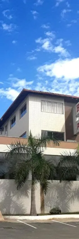 普拉纳尔托2号酒店，位于瓦拉达里斯州长市的酒店