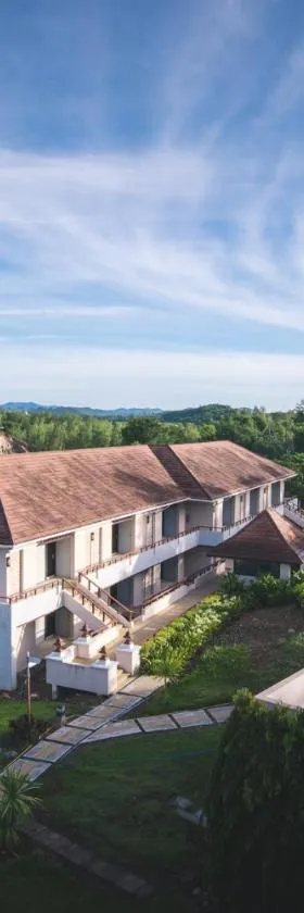 Leaves Valley Resort，位于Nong Ya Plong的酒店