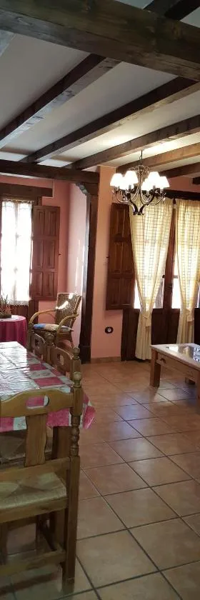 Apartamentos Rurales Tauro，位于卡韦苏埃拉德尔瓦列的酒店