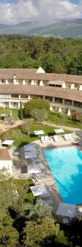 Hotel Restaurant La Vague de Saint Paul，位于圣保罗-德旺斯的酒店