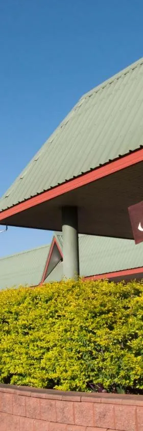 杰卡如汽车旅馆，位于马里巴的酒店