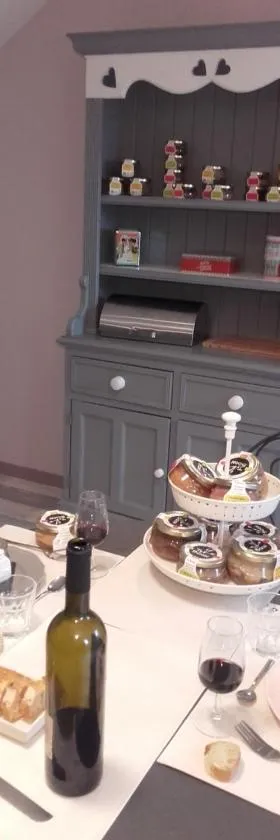 Jeanne et Compagnie，位于Loscouët-sur-Meu的酒店