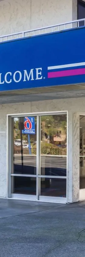 奥罗维尔6号汽车旅馆，位于奥罗维尔的酒店