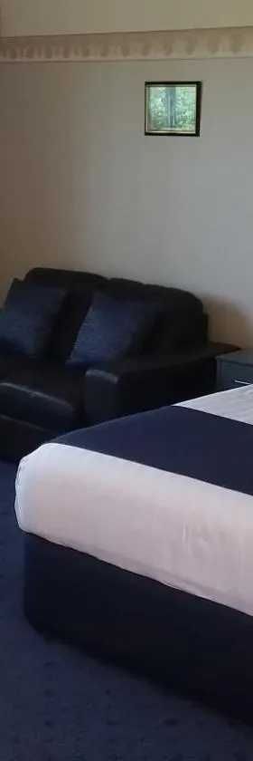 亚拉特南十字汽车旅馆 ，位于亚拉腊的酒店