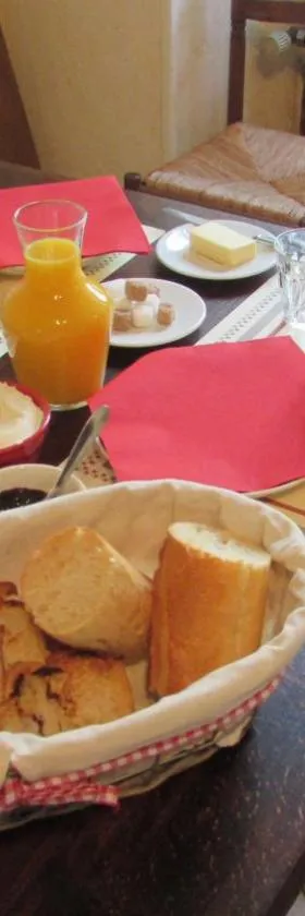 Auberge Les Volcans，位于米拉的酒店