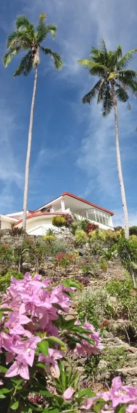 桂杜尔曼湾旅游宾馆，位于Guindulman的酒店