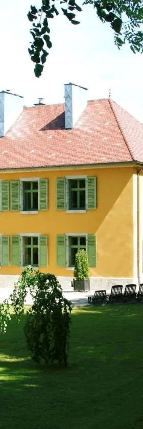Domaine De Syam - Gîtes, Chambres d'hôtes & Cabanes，位于Syam的酒店