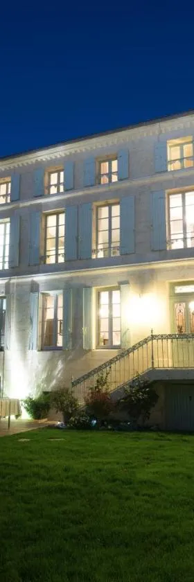 La Tillaie SPA et Sauna，位于Pont-lʼAbbé-dʼArnoult的酒店