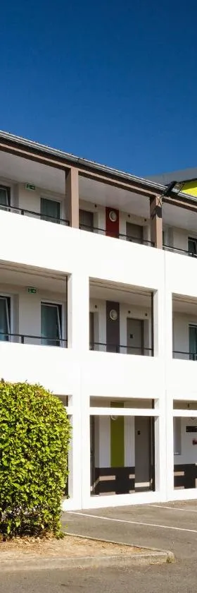 B&B HOTEL Saint-Brieuc，位于特赫格欧的酒店