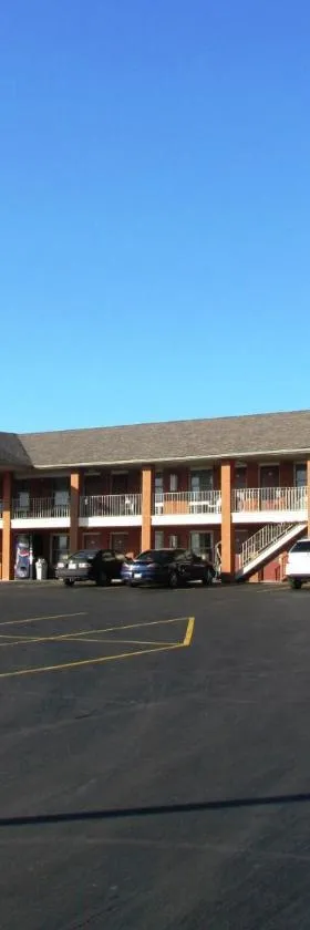 Travel Inn & Suites，位于Frankfort的酒店
