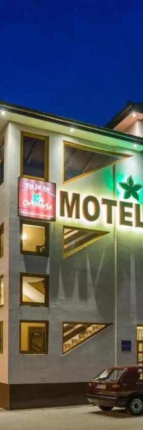 Motel Orhideja，位于Donji Vakuf的酒店