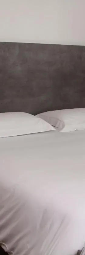 H24 HOTEL，位于勒芒的酒店