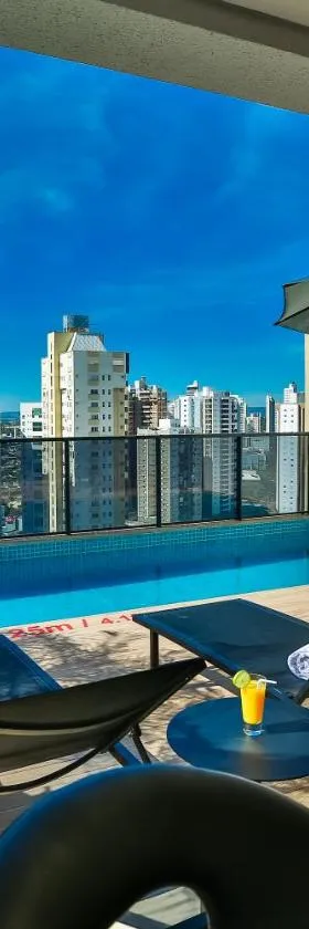 Quality Hotel Flamboyant，位于戈亚尼亚的酒店