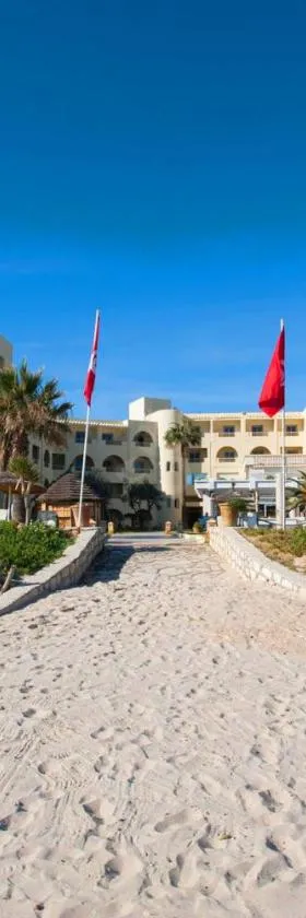 Sol Palmeras Beach - Family Hotel，位于El Ahmar的酒店