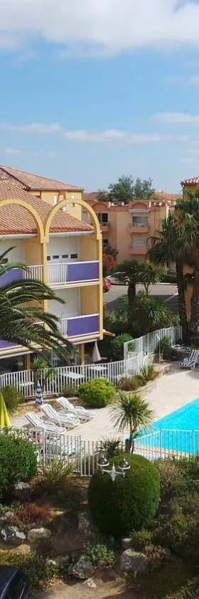 Hotel Albizzia，位于瓦尔拉普拉日的酒店