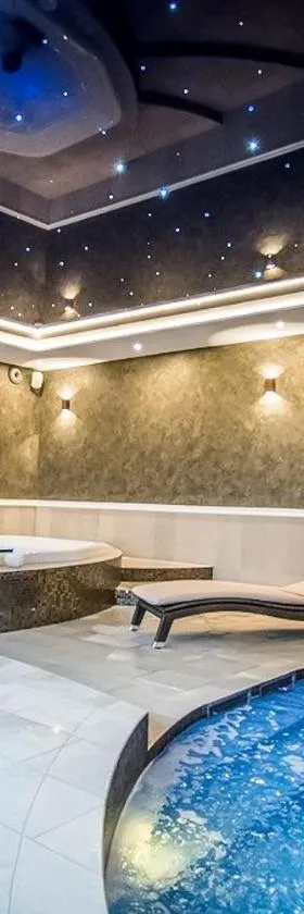 Hotel Pałac Poledno，位于Poledno的酒店